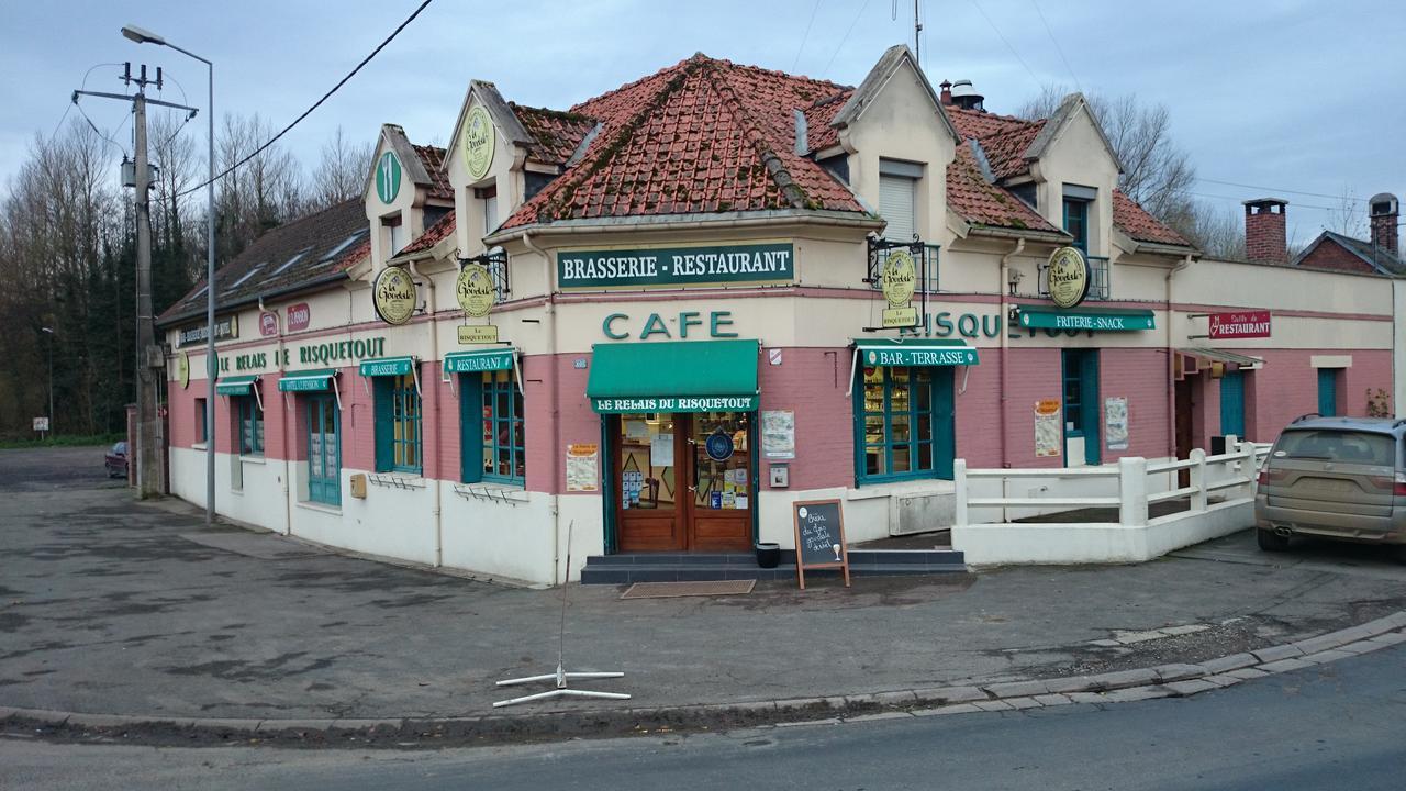Le Relais De Risquetout Hem-Hardinval Exterior foto